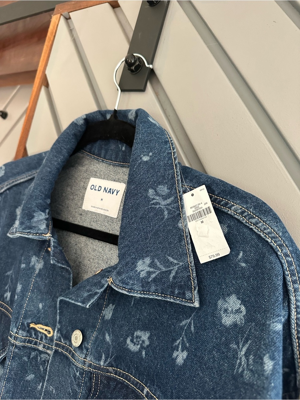 Old Navy Dark Blue Floral Jean Jacket - Women's - Picture 2 of 3